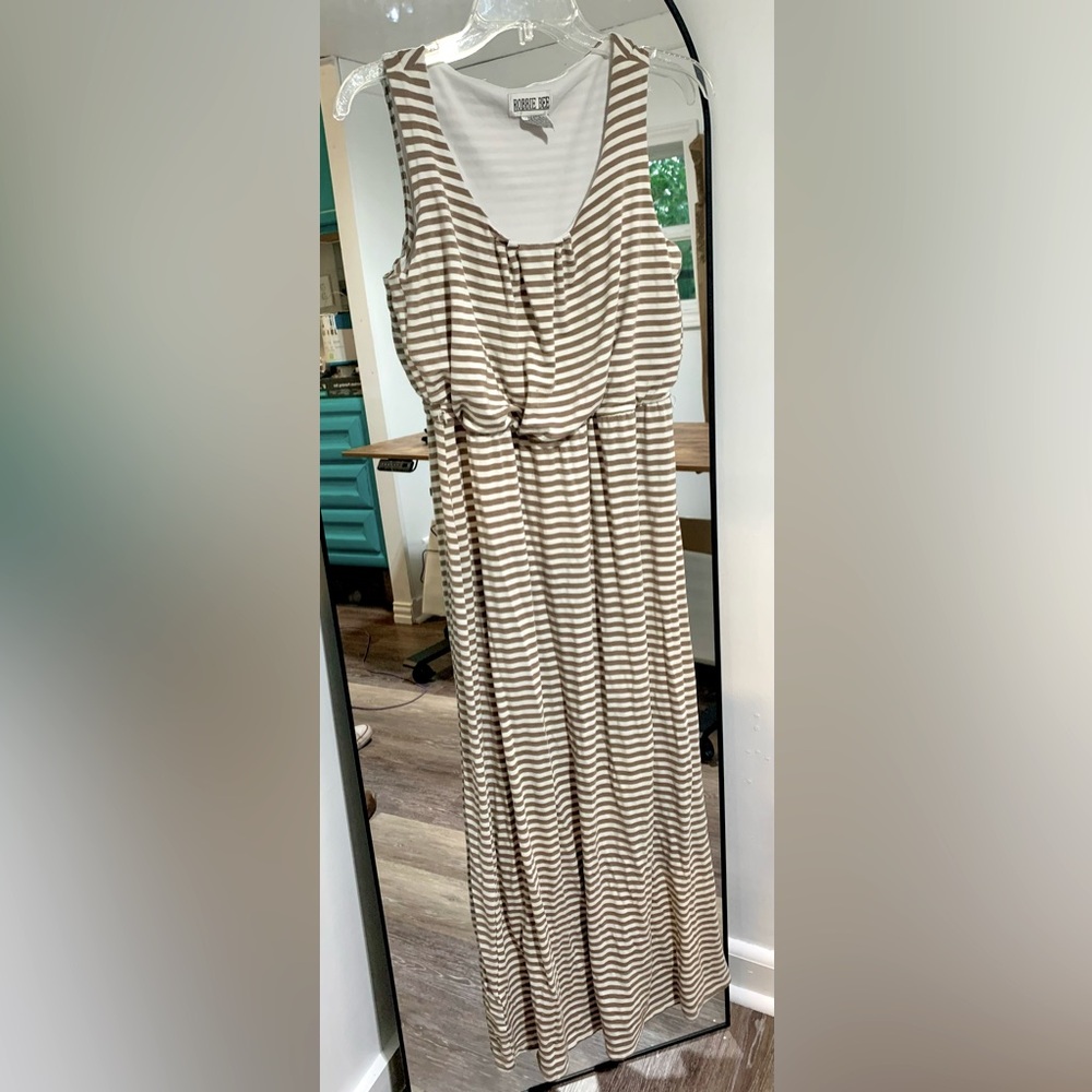 🌈6/$10 Brown & White Striped Maxi Dress